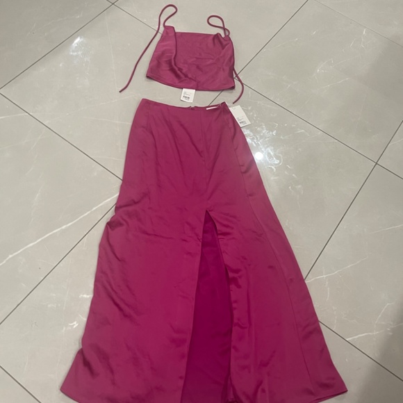 Kookai pink skirt and top - Picture 2 of 3